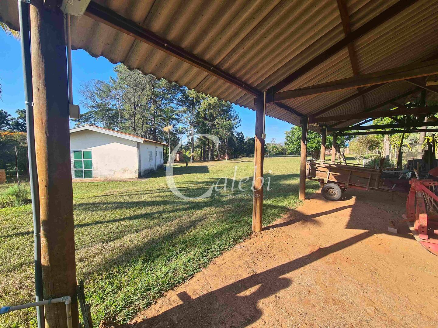 Fazenda à venda com 4 quartos, 400m² - Foto 26