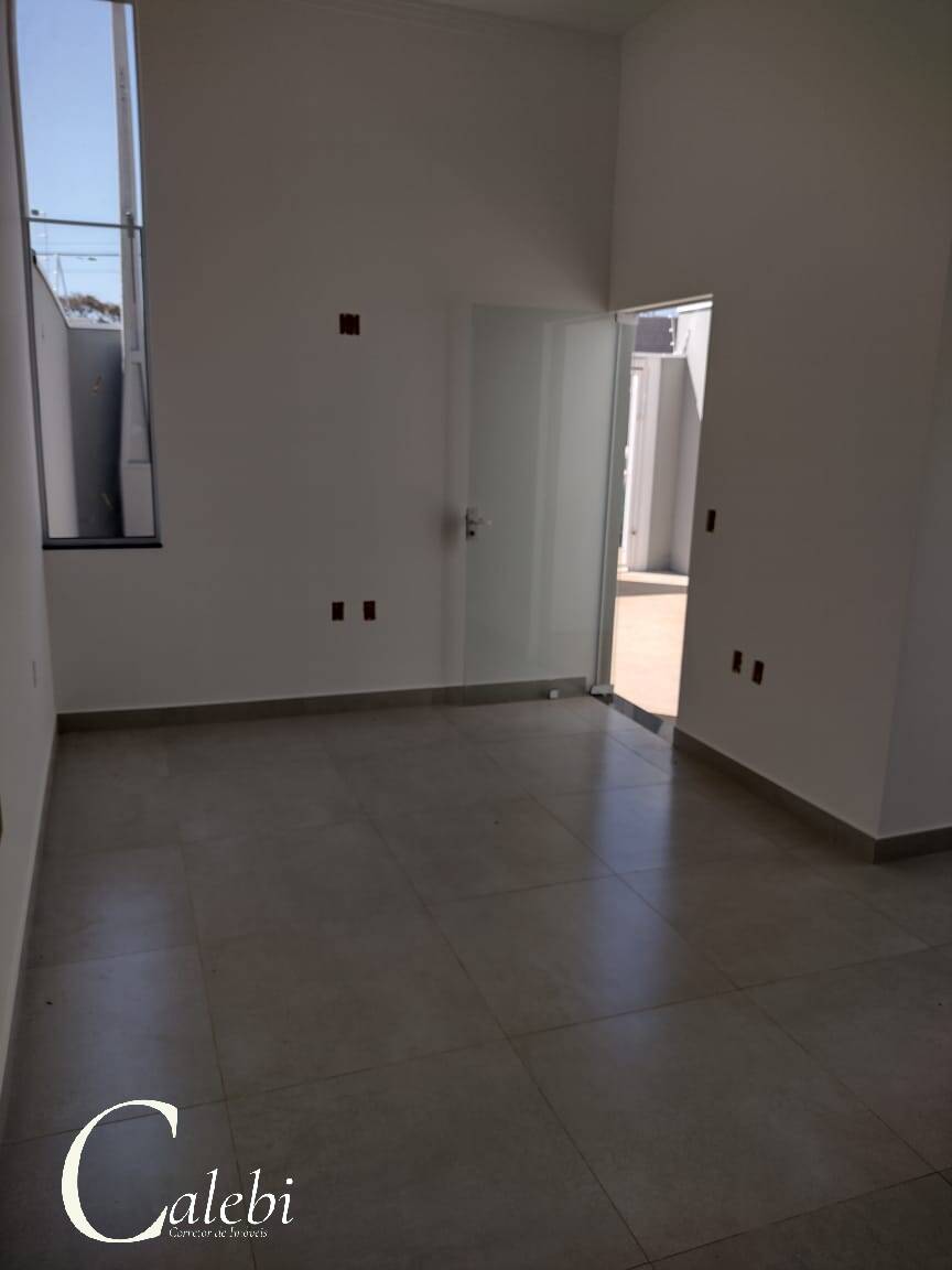 Casa à venda com 2 quartos, 53m² - Foto 8