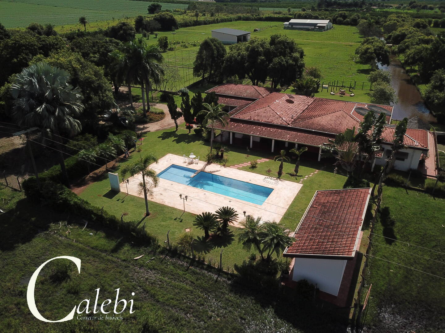 Fazenda à venda com 6 quartos, 6m² - Foto 45