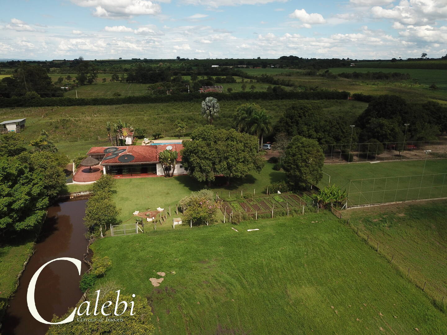 Fazenda à venda com 6 quartos, 6m² - Foto 55