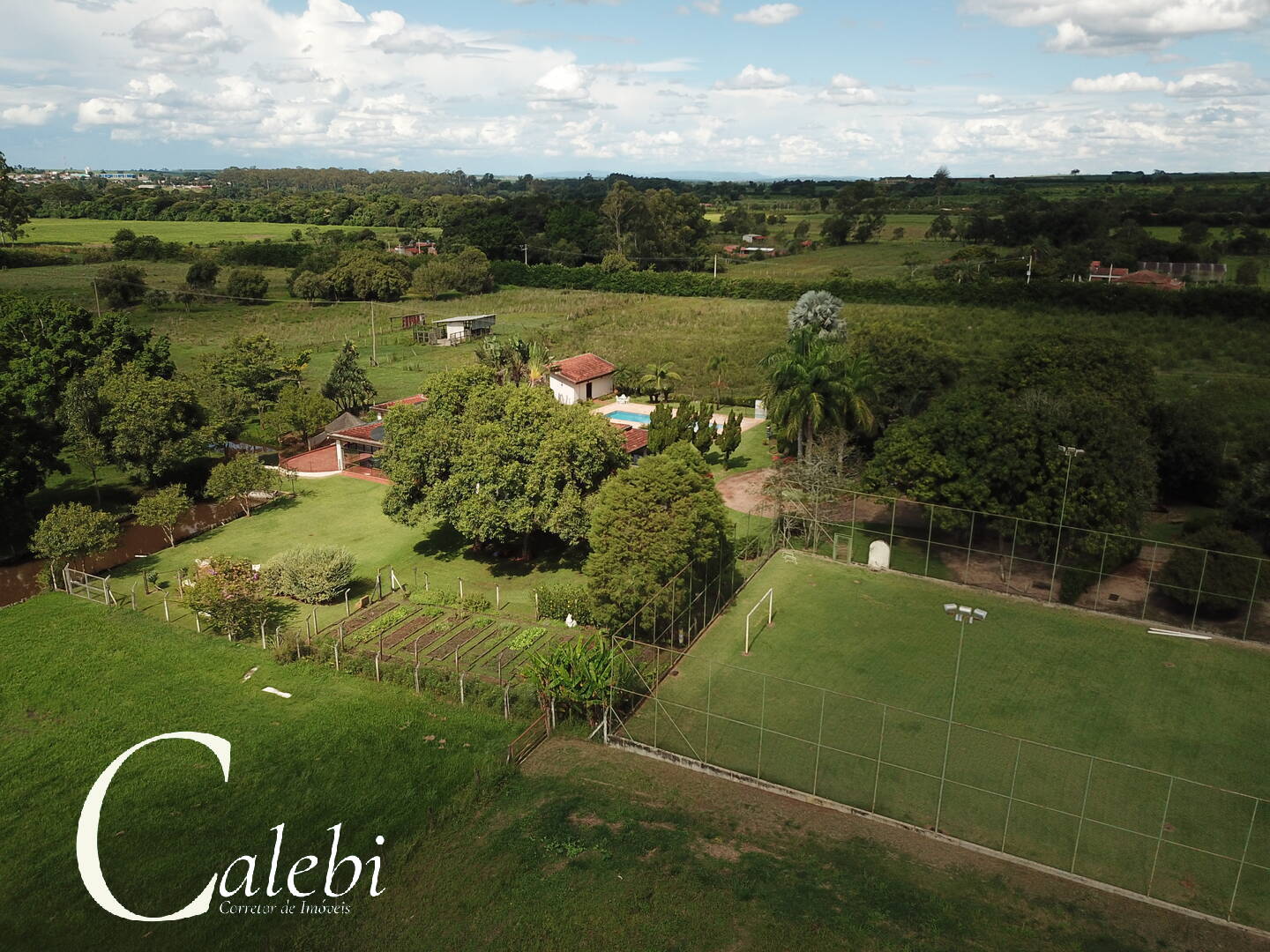 Fazenda à venda com 6 quartos, 6m² - Foto 57