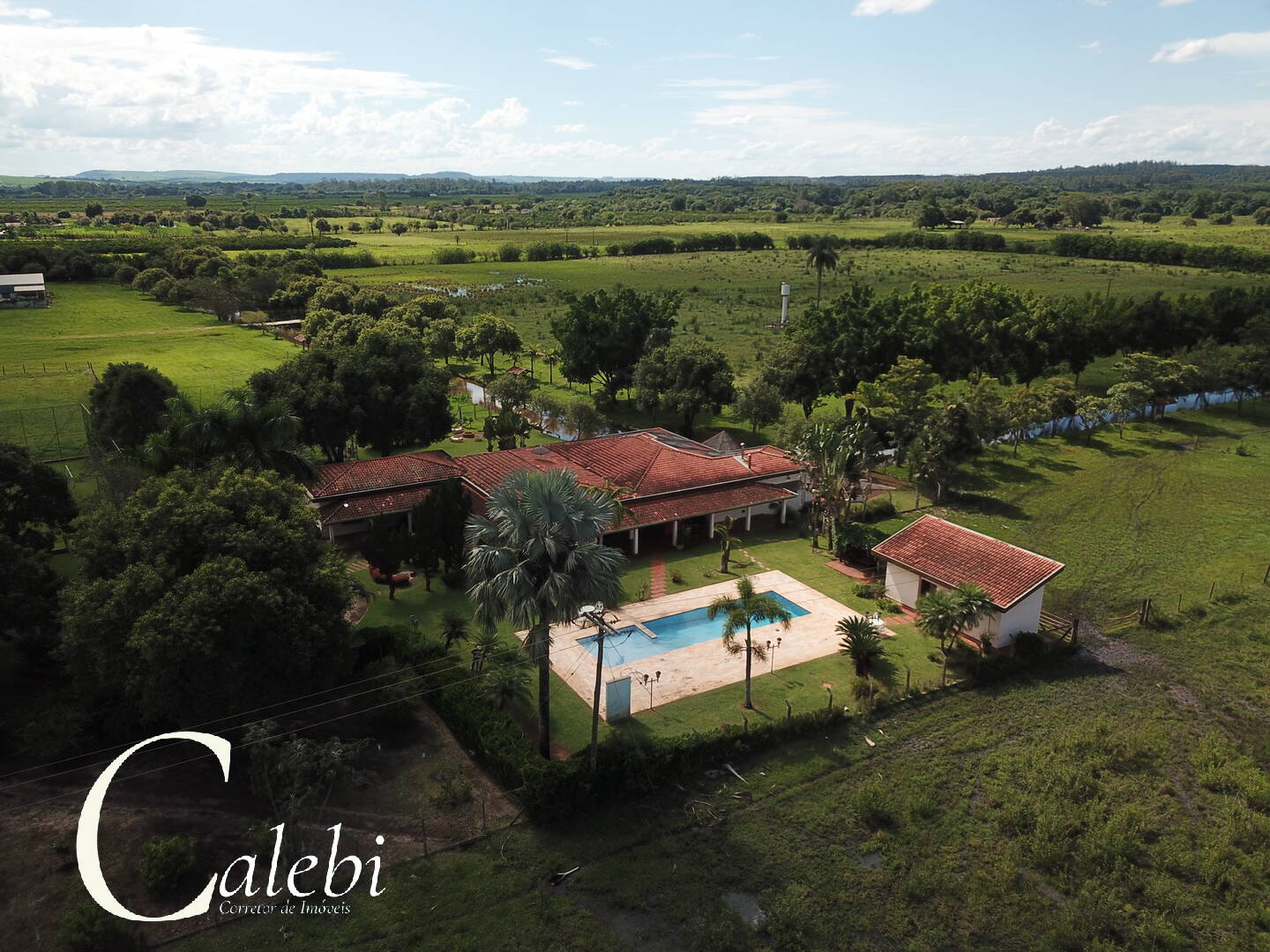 Fazenda à venda com 6 quartos, 6m² - Foto 61