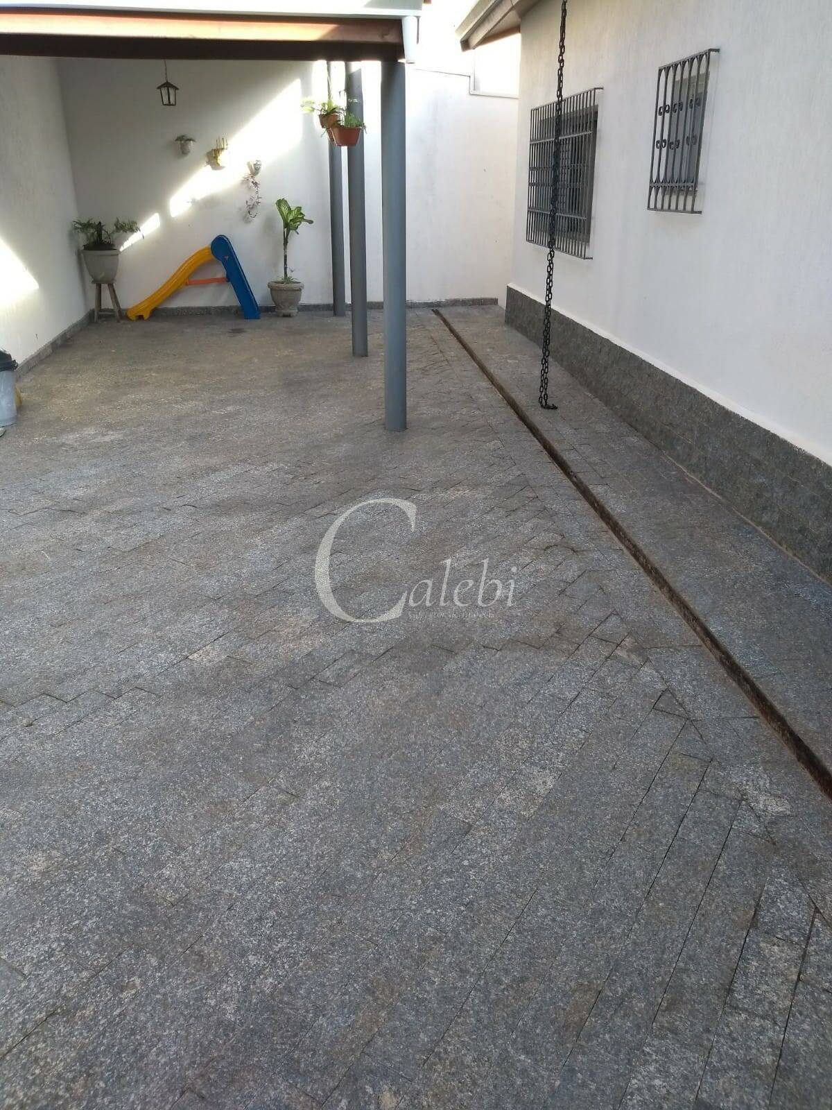 Casa à venda com 3 quartos, 336m² - Foto 13