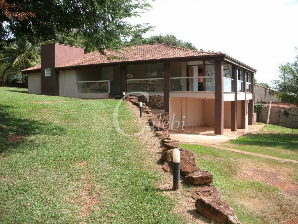 Fazenda à venda com 5 quartos, 340m² - Foto 1