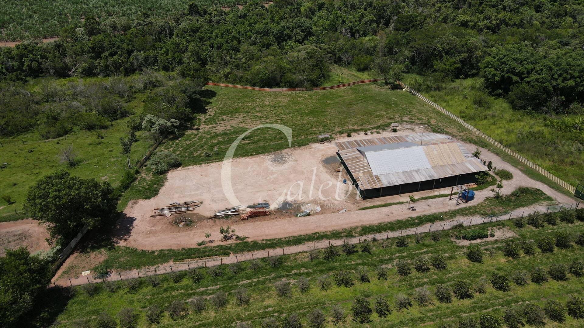 Fazenda à venda com 2 quartos, 2m² - Foto 9