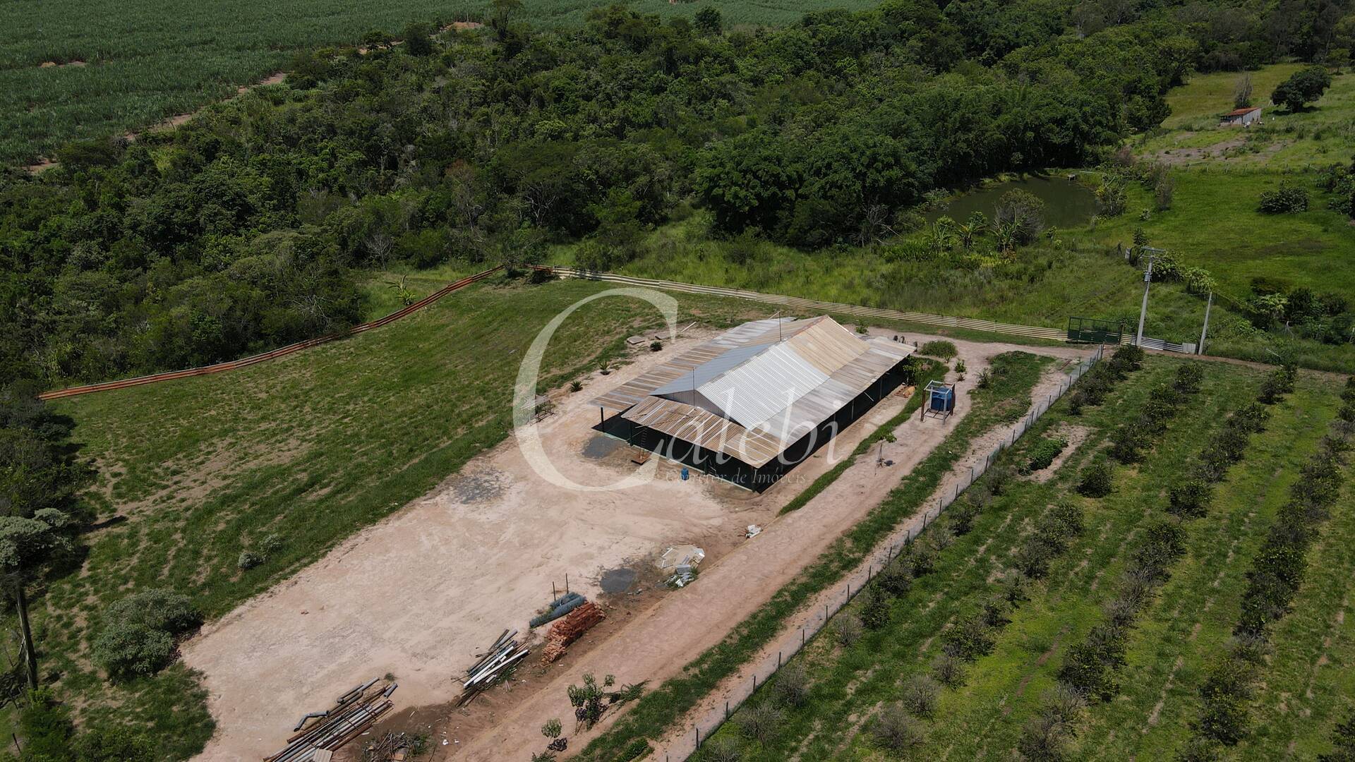 Fazenda à venda com 2 quartos, 2m² - Foto 11