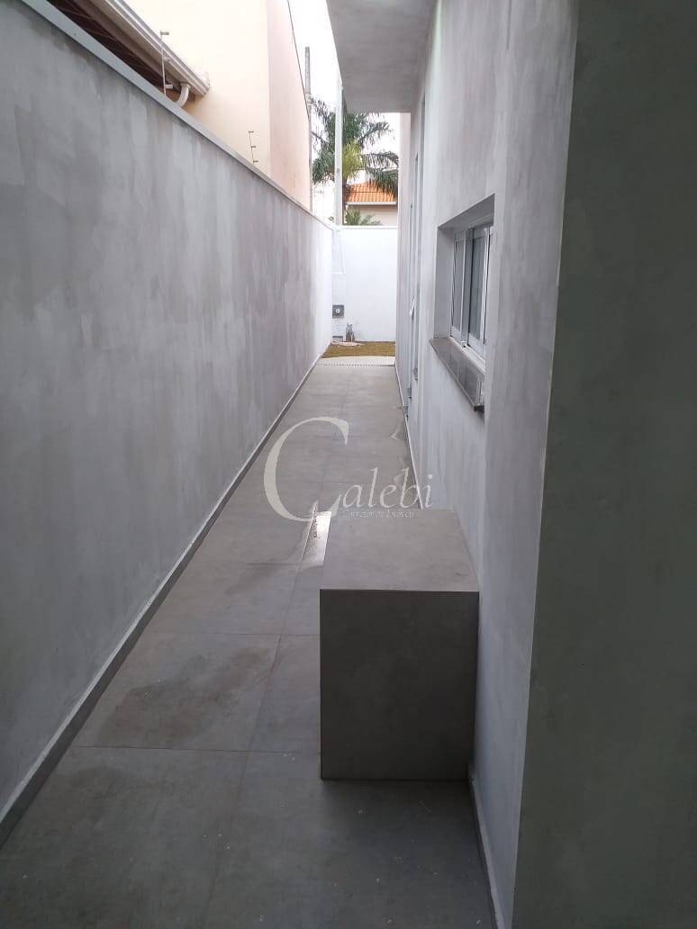 Casa à venda com 3 quartos, 208m² - Foto 12