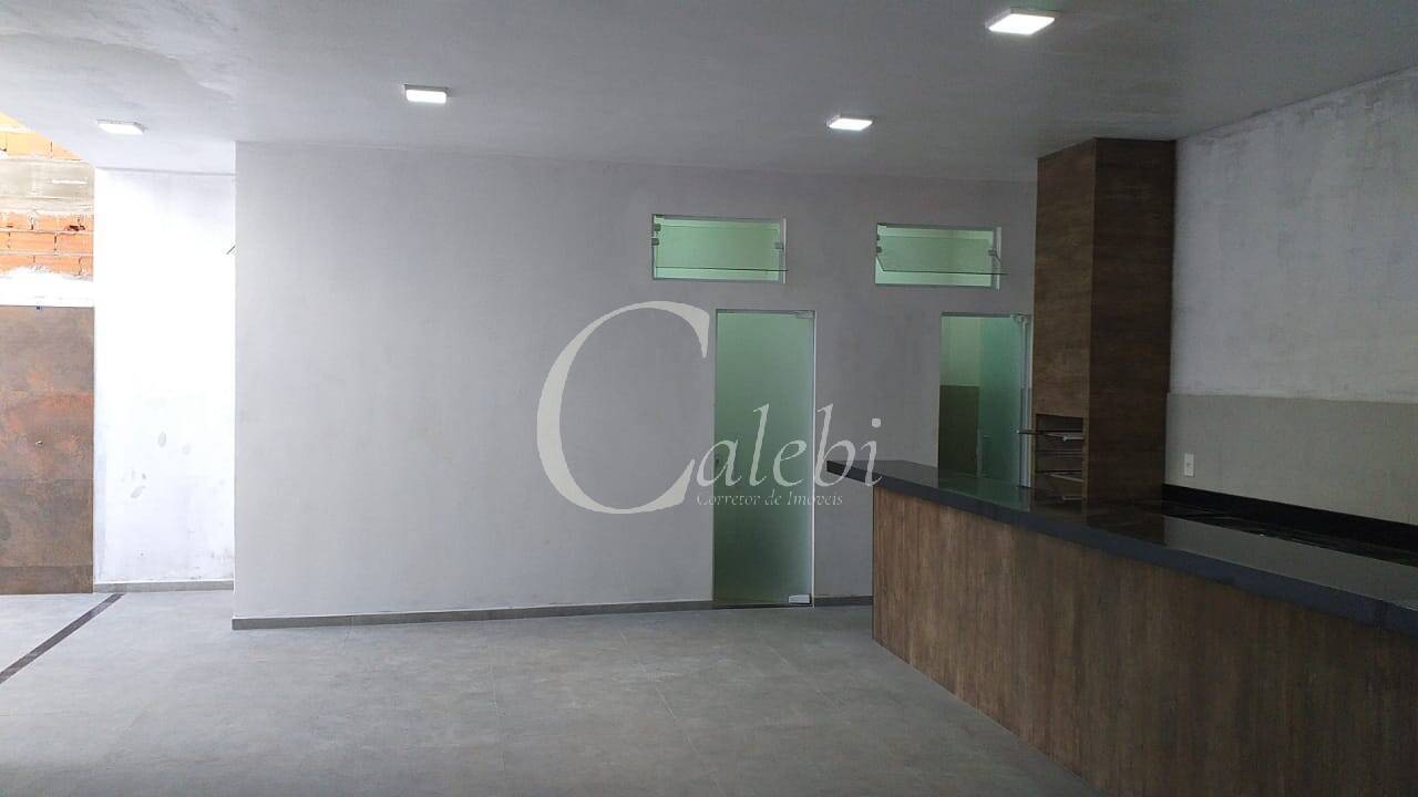 Casa à venda com 3 quartos, 208m² - Foto 2