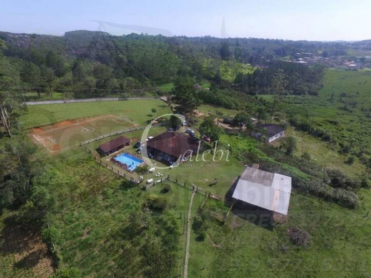 Fazenda à venda com 2 quartos, 500m² - Foto 1